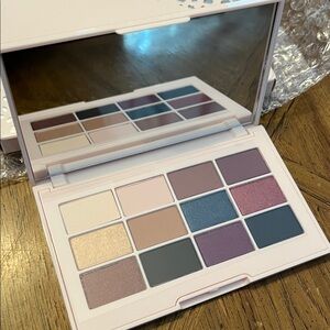 Jouer Springtime in Paris Matte & Shimmer Eyeshadow Pallette